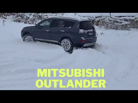 Mitsubishi Outlander Snow Test 4K