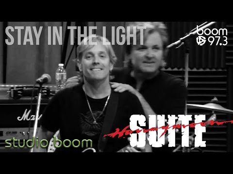 Honeymoon Suite - Stay In The Light LIVE - studio boom