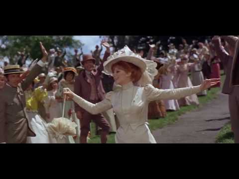 1968 Hello Dolly finale excerpt filmed at West Point's Trophy Point Amphitheater