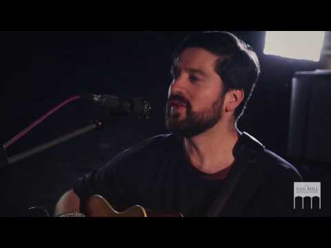 Kris Drever & Ian Carr // 'Winter Moon' // #BiddulphUpInArms x #SilkMillSessions