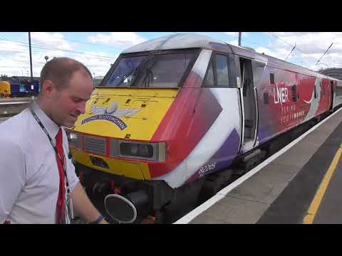 Boarding LNER Class 91114-82205 (DVT) at York