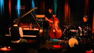 Circles - Nesin Howhannesijan Trio