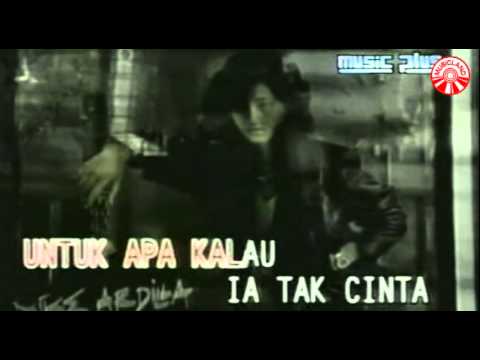 Nike Ardilla - Mama Aku Ingin Pulang [Official Music Video]