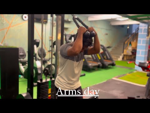 Winter Bulk day 27 - Arms and ￼pose down with brother ￼