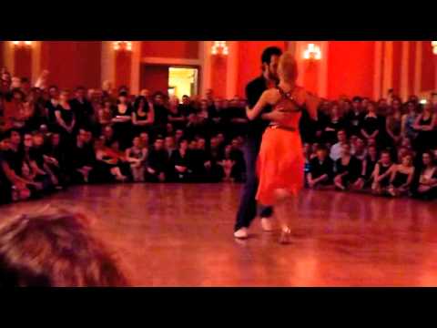  Pablo Rodriguez  is  dancing  to  the  vals  "  Pobre Flor  "