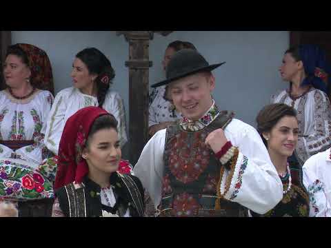 Olimpia Deneş - Ceteraşule din sat