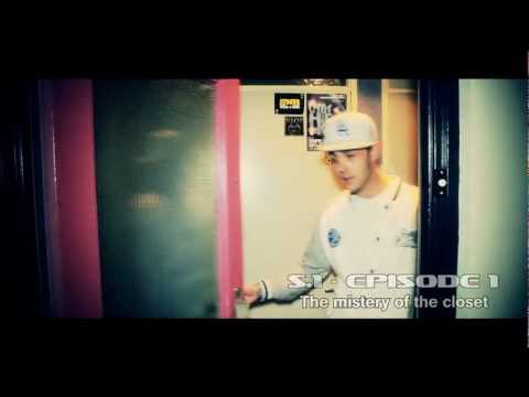 FrameZ VideoZ - The Closet / De Kast (S.1 - Episode 1)