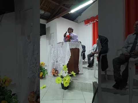 Irmão Arlindo pregando na Igreja Evangélica Assembléia de Deus - Sítio Quixelô - Ingá-Paraíba