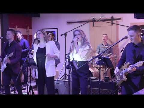 StereoFlavour Dance Band plays 'I Wanna Dance With Somebody' l Toronto Wedding & Special Events Band