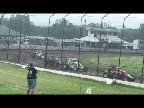 Heat 1 wingless sprints Lismore speedway 26/12/25