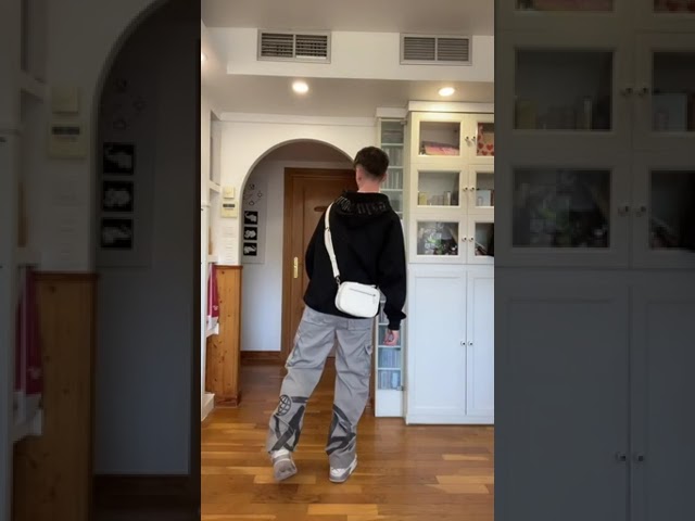 Vídeo relacionado con Jeans baggy pantalones para niño con cintura elástica, jeans baggy adolescente, pantalones cargo en denim para niños, casual, hip hop Y2K, ropa urbana, tallas 1 a 14 años, E-negro., 12-13 Años