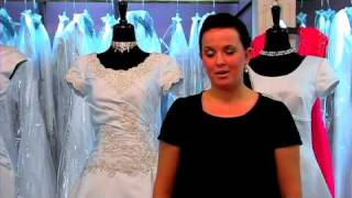 Wedding Dresses : How to Sell Your Wedding Gown