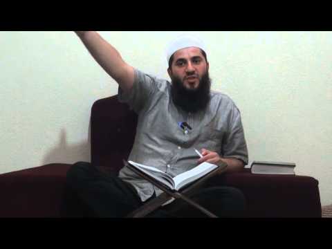 Ajete dhe hadithe në mure e bilborde - Hoxhë Muharem Ismaili