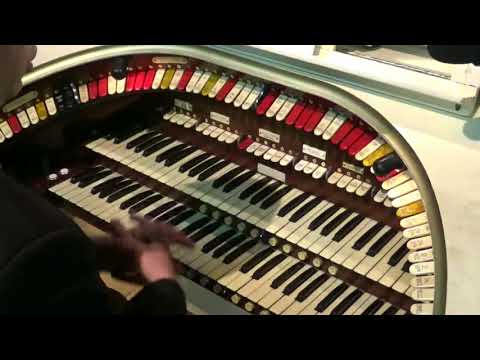 What Is A Theatre Organ?