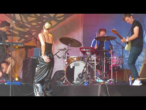 Emma Bale op Waterpop 2018