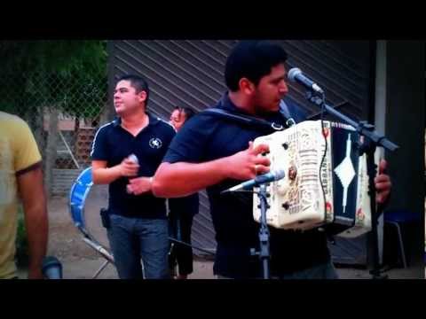 el m3rc3nario (grupo sexto sentido con la banda de aguaruto sinaloa 2012)