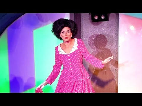 Eminent drag queen Betty Blue on show in AlterEgo Club Budapest :: 4K