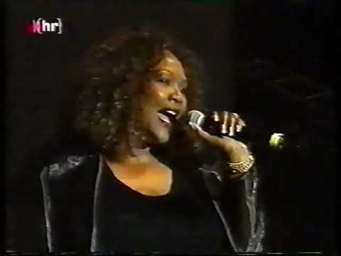 Snap! feat. Turbo B & Maxayn - The Power / See The Light / Thong Song (ao vivo em Frankfurt - 2000)