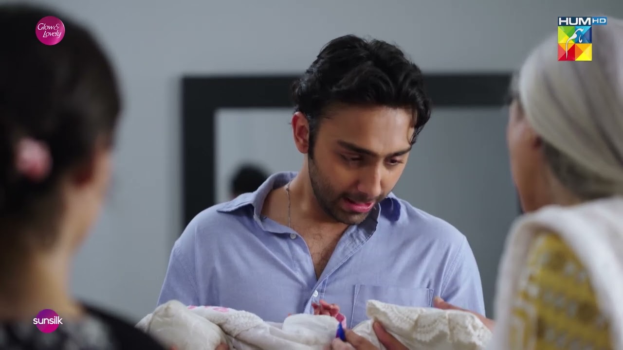 Shah Alam Ne Apni Aulad Aur Biwi Ko Apna Hi Liya... #khwabonmeinmili - HUM TV