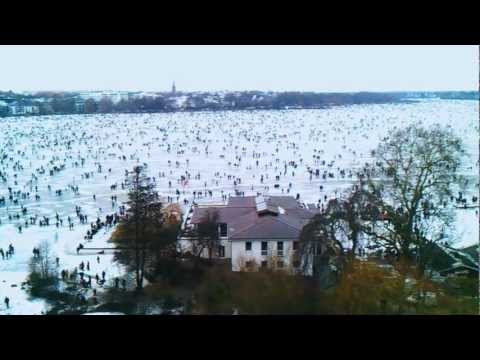 Alstervergnügen auf dem Eis Hamburg 2012