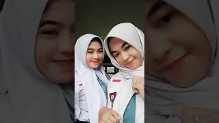 Download lagu Tiktok Jilbab SMA menonjol#shorts mp3