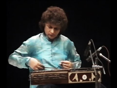 Padma Vibhushan Pandit Shivkumar Sharma - Raga Yaman - Live 1993