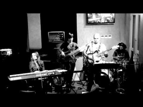 Alicia Pan - Cynical