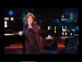Núria Feliu interpreta la cançó "Anirem tots cap al cel"