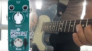 Video thumbnail for Xvive Tremolo Pedal ★ FIRST LOOK ★ Review Undulator V16 by Greg Kocis