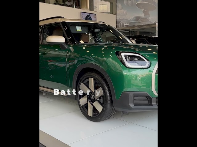 اس کے دستخط شدہ MINI ڈیزائن سے لے کر زیادہ SUV مرکوز موقف تک۔