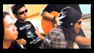 Download lagu JAMRUD genggam tanganku   YouTube mp3
