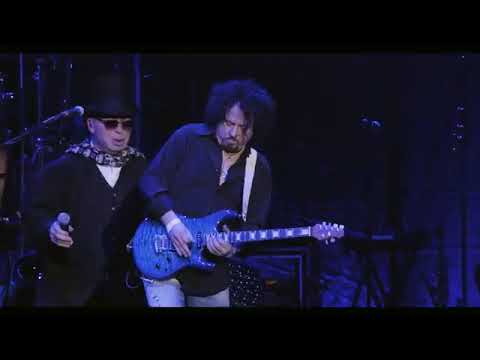 Videoclip de Stranger In Town (Live) — Toto