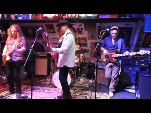 So tired of living by The Malone Sibun Band @ Muziekzolder Maasdijk