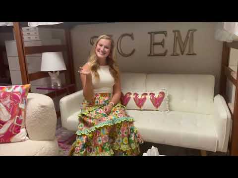 Best Theme: Sarah Anne Mell Hall