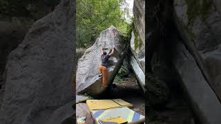 Video thumbnail de Problem B (Boulder 6, La Plana), 6a+. Val Daone