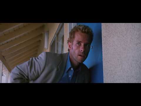 Memento (2000) - Wrong Room, Sorry