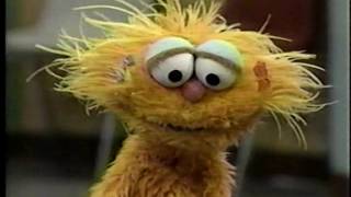 Sesame Street - Zoe Is Upset with Frazzle