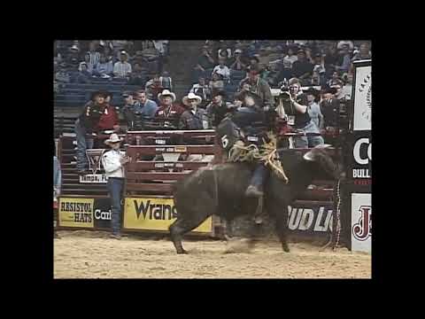 Smoke Ring bucks Clint Branger - 00 PBR Tampa
