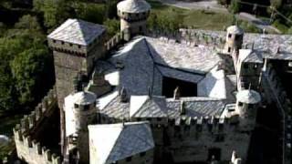 preview picture of video 'Il Castello di Fénis in Valle d'Aosta'