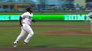 Dayton's Clementina goes deep