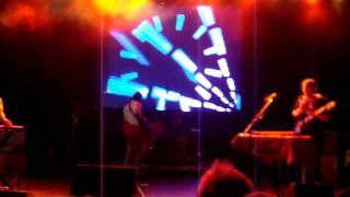 Toro Y Moi Live (2)