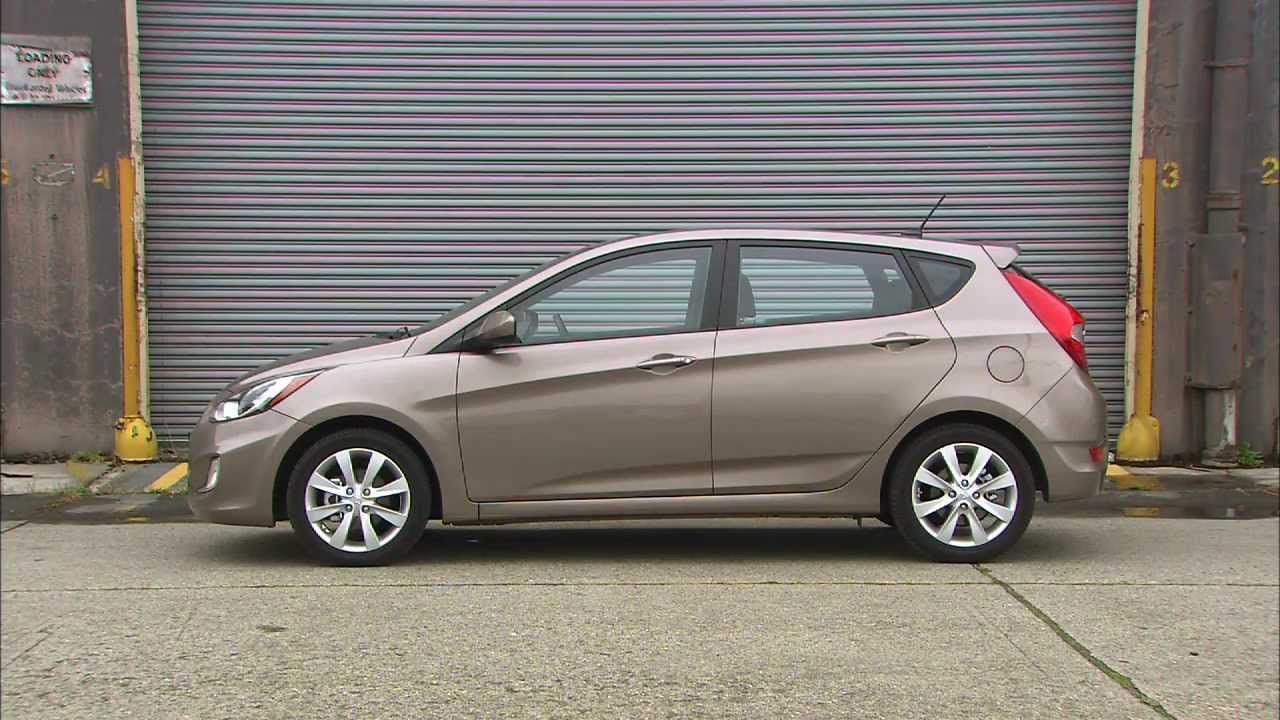 2012 Hyundai Accent SE HD Video Review