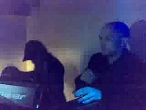 DJ EZ & MC B-Live @ Kandi Klub, Watford - 26.12.06 (Part 1)