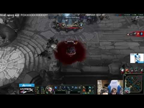 Sneaky get's bullied by TSM at fountain (again)