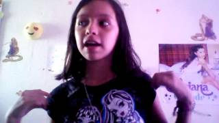 Yo cantando ME ABURRES