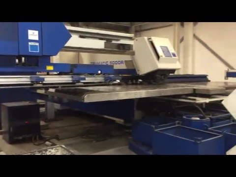 Digital Factory: TruPunch Trumpf Sheetmaster - Loading Metal