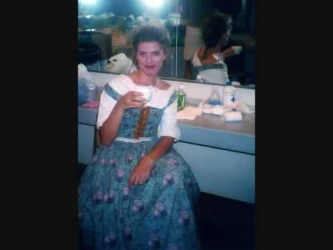 Julia Rempe - R. Strauss "Amor"