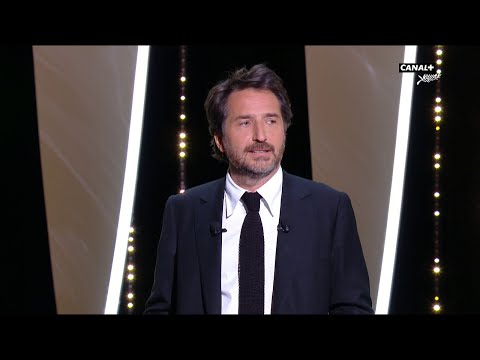 Edouard Baer introduces the closing ceremony - Cannes 2019
