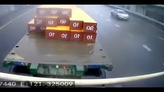 【車禍影片】學長酒駕＋肇逃，肯定是重罰啦，哪次不重罰，呵呵呵呵呵