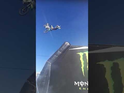 Andre Villa Show Hell RX 2018 // Awesome Backflip 2 Stroke Monster Rallycross